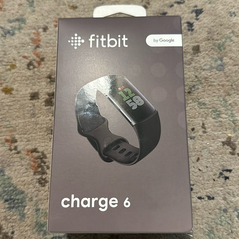 New never opened Fitbit Charge 6 Great Mother’s Day gift!